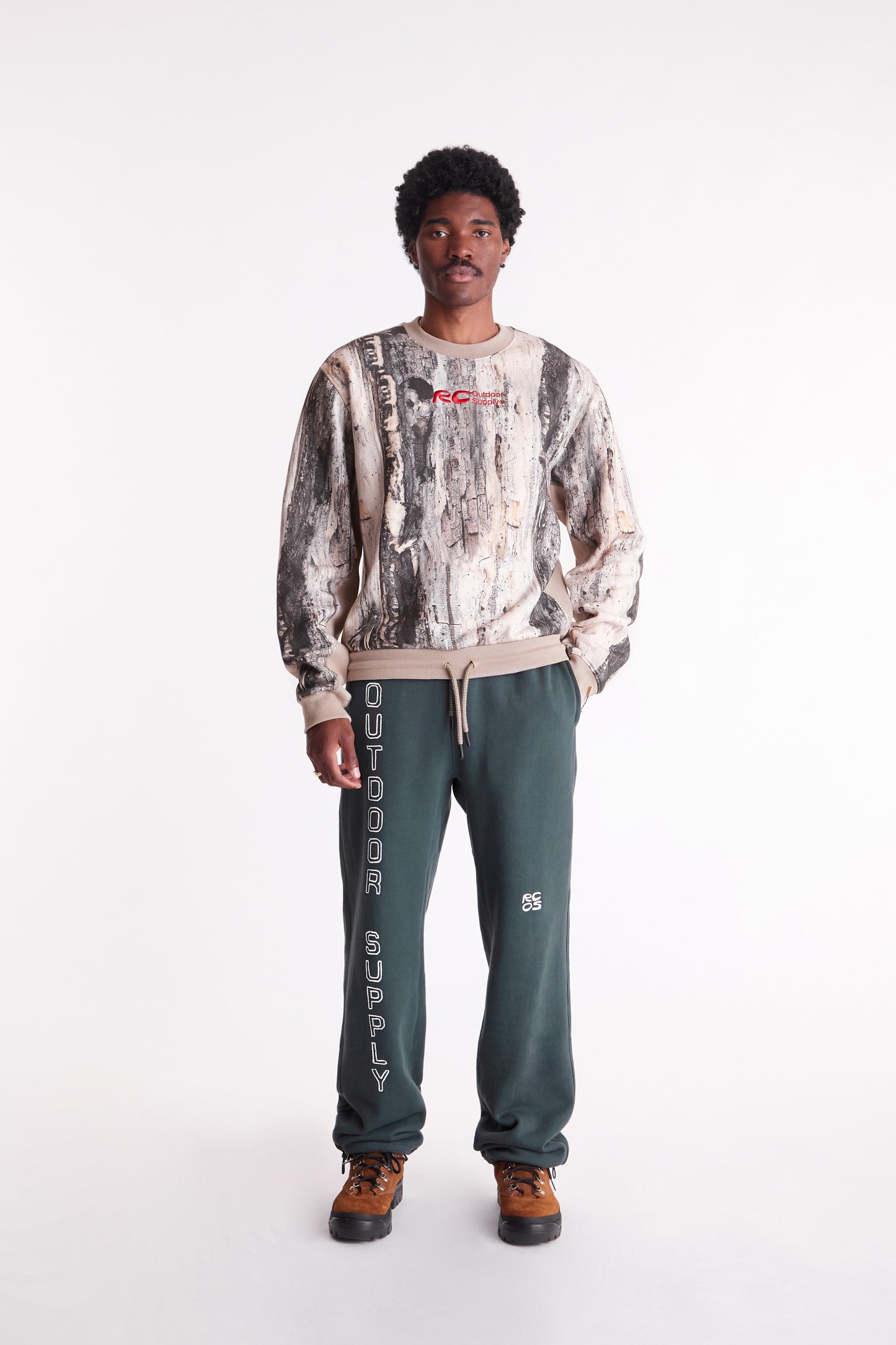 RC Outdoor Supply Logo Embroidered Crewneck in Camouflage