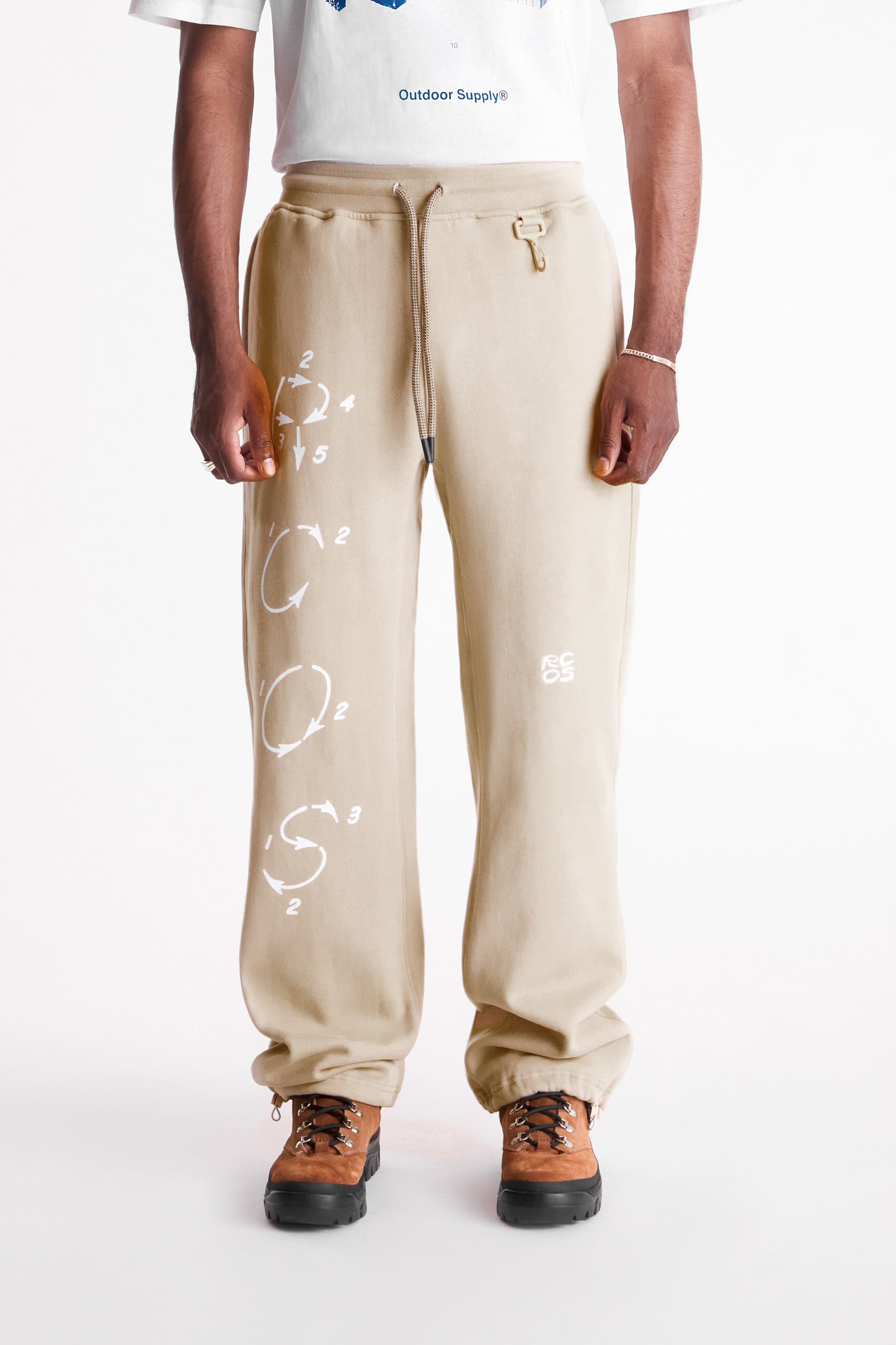 Arrows Sweatpant in Khaki