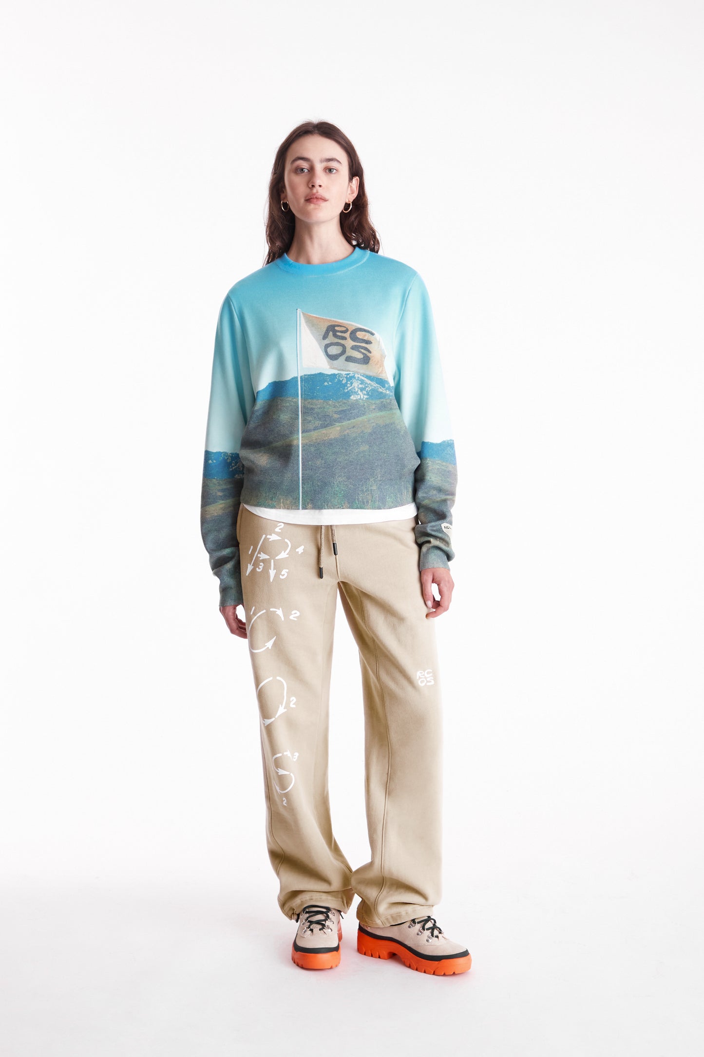 Arrows Sweatpant in Khaki