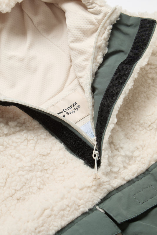 Hooded Sherpa Fleece Anorak in Cream & Green