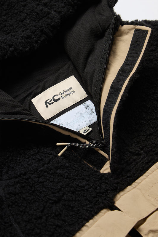 Hooded Sherpa Fleece Anorak in Black & Khaki