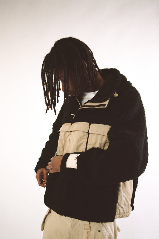Hooded Sherpa Fleece Anorak in Black & Khaki