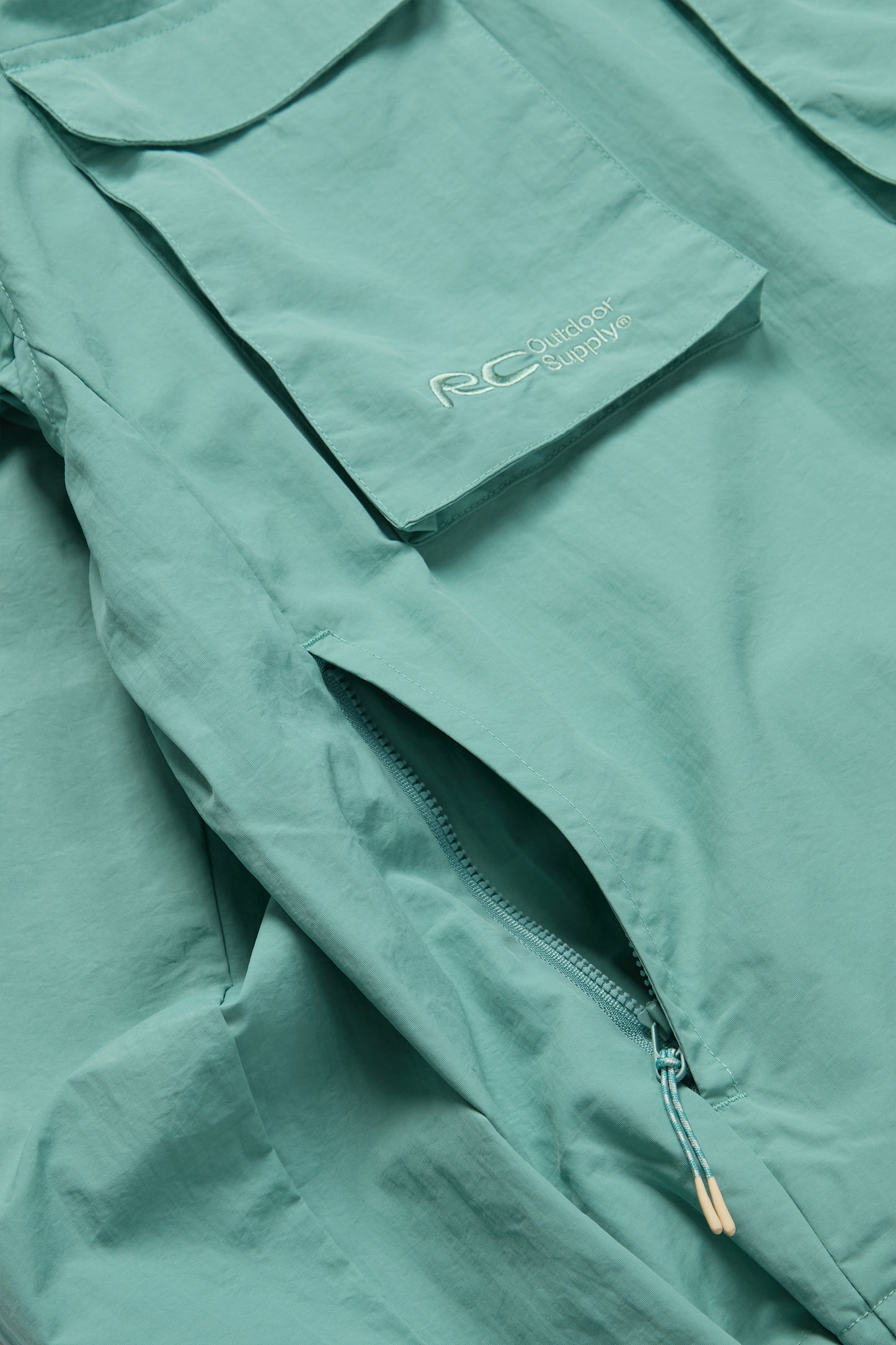 Nylon Cargo Anorak in Green
