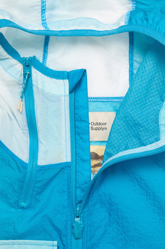 Packable Nylon Ripstop Jacket in Gradient Turquoise