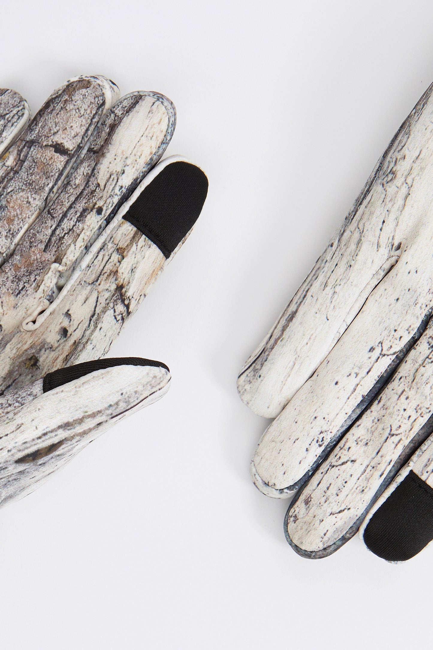 Runyon Glove in Tree Bark Camo