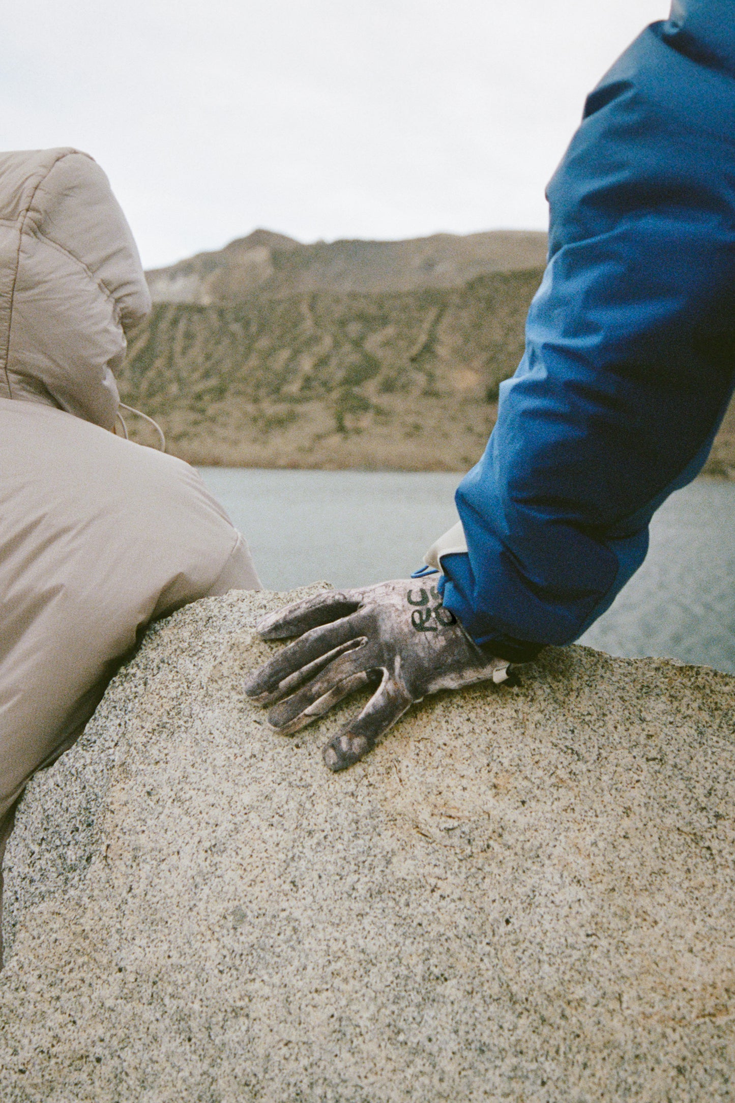 Runyon Glove in Tree Bark Camo
