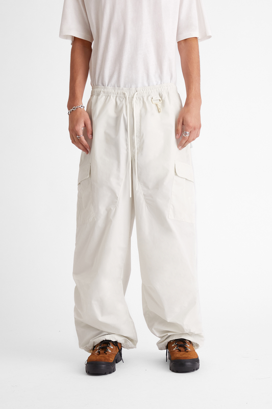 Parachute Pant in White