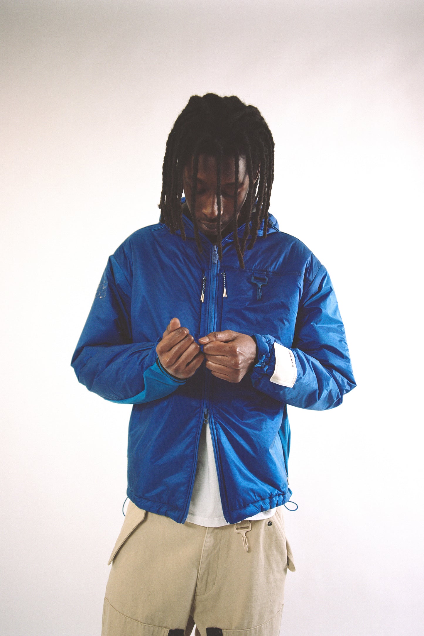 Nylon Insulated Hooded Jacket in Blue