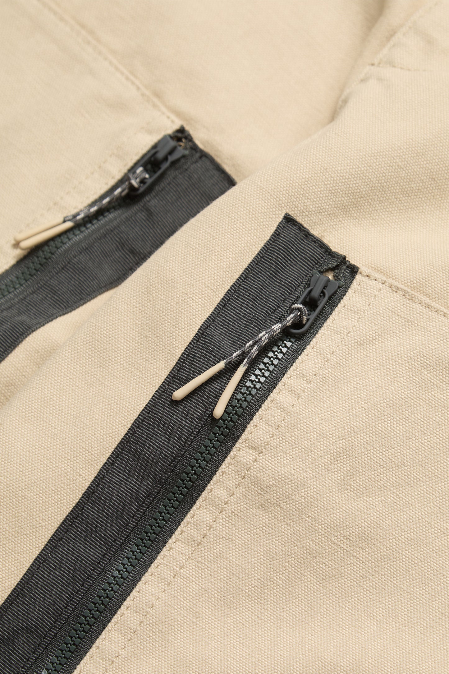 Zip Pocket Cargo Pant in Khaki