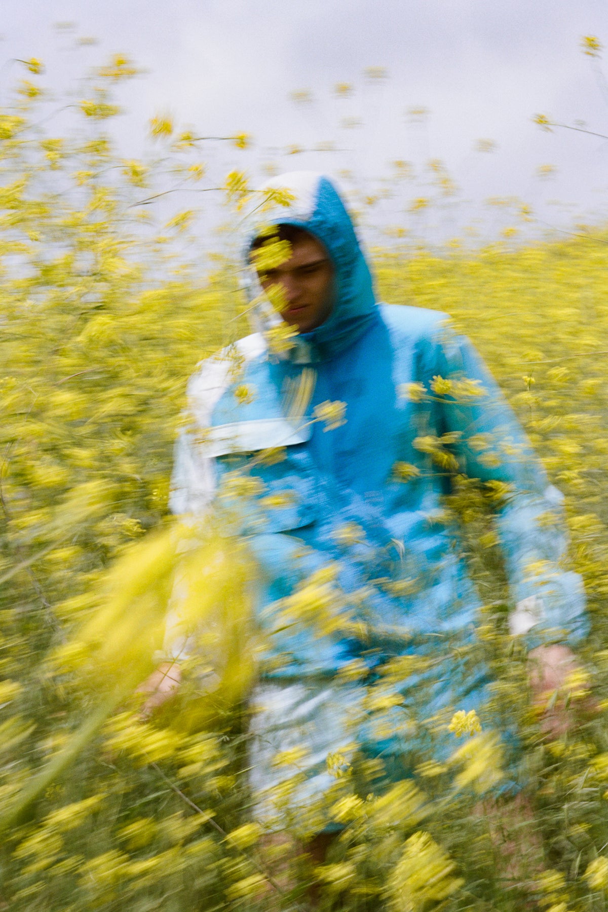 Packable Nylon Ripstop Jacket in Gradient Turquoise
